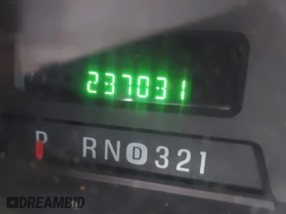 ✅ 2005 Ford F-250 XL • VIN: 1FTSW21PX5EA16621 • Lot: 42330472. Listed on IAAI with 237,031 mi. Free auction sales archive from the USA and detailed vehicle history report at DreamBid. Image 16.