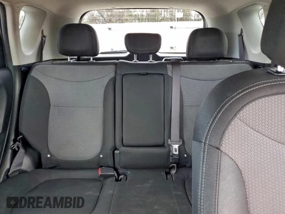 ✅ 2018 Kia Soul + • VIN: KNDJP3A55J7890029 • Лот: 94574995. Опубликован ранее на Copart с пробегом 100 406 миль. Бесплатный доступ к архиву аукционных продаж из США и подробный отчёт об истории автомобиля на DreamBid. Изображение 10.