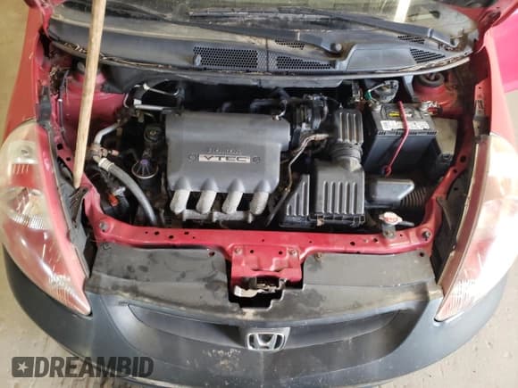 ✅ 2008 Honda Fit • VIN: JHMGD38468S067549 • Lot: 52233615. Listed on Copart with 229,311 mi. Free auction sales archive from the USA and detailed vehicle history report at DreamBid. Image 11.