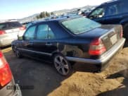 ✅ 2000 Mercedes-Benz C 230/260/280/320 • VIN: WDBHA29G0YA860383 • Lot: 87109294. Wystawiony na Copart z przebiegiem 135 777 mil. Bezpłatny archiwum sprzedaży aukcyjnych z USA i szczegółowy raport historii pojazdu na DreamBid. Zdjęcie 2.