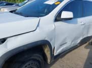 ✅ 2017 GMC Acadia SLE • VIN: 1GKKNKLA9HZ202633 • Lot: 42575278. Listed on IAAI with 207,071 mi. Free auction sales archive from the USA and detailed vehicle history report at DreamBid. Image 6.