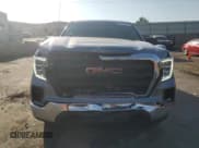 ✅ 2021 GMC Sierra 1500 • VIN: 3GTU9AEF1MG200185 • Lot: 61402845. Wystawiony na Copart z przebiegiem 67 554 mil. Bezpłatny archiwum sprzedaży aukcyjnych z USA i szczegółowy raport historii pojazdu na DreamBid. Zdjęcie 5.