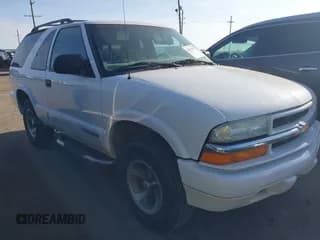 ✅ 2002 Chevrolet Blazer LS • VIN: 1GNCS18W72K174863 • Lot: 43014539. Wystawiony na IAAI z przebiegiem 208 577 mil. Bezpłatny archiwum sprzedaży aukcyjnych z USA i szczegółowy raport historii pojazdu na DreamBid. Zdjęcie 1.