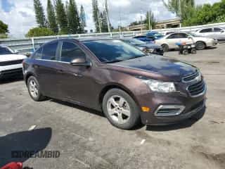 2015 Chevrolet Cruze LT z VIN 1G1PC5SB3F7117940, wystawiony jako Copart lot #86717305 z przebiegiem 77 613 mil mil oraz Szkoda całkowita • Salvage title. Historia ofert i sprzedaży dostępna na DreamBid. Obrazek 4.