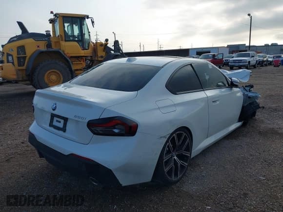 ✅ 2024 BMW 2 Series 230i • VIN: 3MW23CM07R8E47159 • Lot: 41818605. Listed on IAAI with 16,605 mi. Free auction sales archive from the USA and detailed vehicle history report at DreamBid. Image 4.