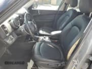 ✅ 2019 MINI Countryman Cooper • VIN: WMZYS7C54K3F45832 • Лот: 61926055. Опубликован ранее на Copart с пробегом 104 839 миль. Бесплатный доступ к архиву аукционных продаж из США и подробный отчёт об истории автомобиля на DreamBid. Изображение 7.