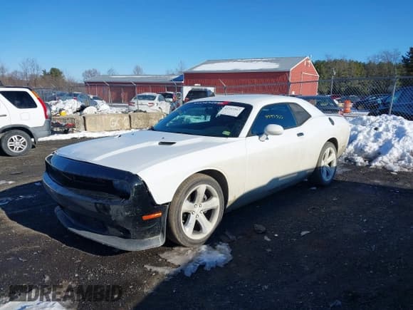 ✅ 2014 Dodge Challenger SXT • VIN: 2C3CDYAG0EH101929 • Lot: 41297567. Wystawiony na IAAI z przebiegiem 117 413 mil. Bezpłatny archiwum sprzedaży aukcyjnych z USA i szczegółowy raport historii pojazdu na DreamBid. Zdjęcie 17.