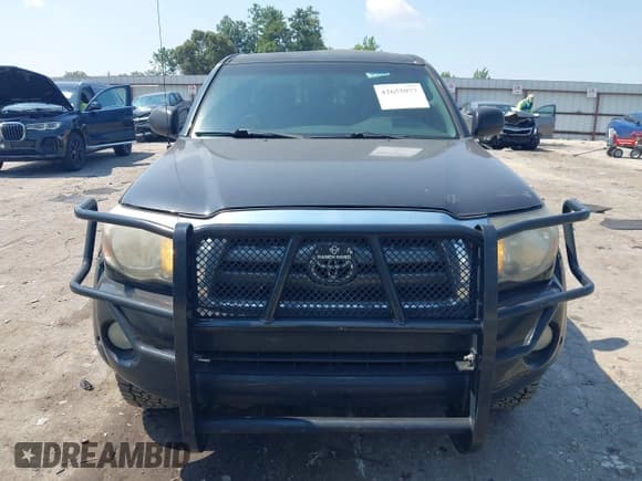 ✅ 2010 Toyota Tacoma PreRunner • VIN: 3TMJU4GN8AM101948 • Lot: 42655977. Listed on IAAI with 228,965 mi. Free auction sales archive from the USA and detailed vehicle history report at DreamBid. Image 12.