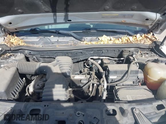 ✅ 2007 Saturn VUE I4 • VIN: 5GZCZ23DX7S843083 • Lot: 43651366. Listed on IAAI with 193,394 mi. Free auction sales archive from the USA and detailed vehicle history report at DreamBid. Image 10.