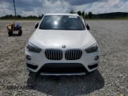 ✅ 2019 BMW X1 sDrive28i • VIN: WBXHU7C51K5L11243 • Lot: 61818985. Wystawiony na Copart z przebiegiem 64 734 mil. Bezpłatny archiwum sprzedaży aukcyjnych z USA i szczegółowy raport historii pojazdu na DreamBid. Zdjęcie 5.