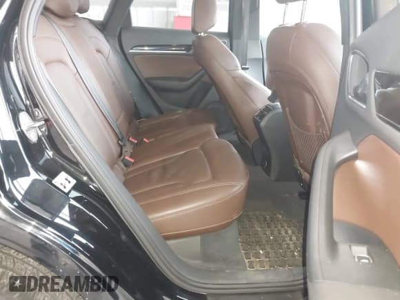 ✅ 2016 Audi Q3 Premium Plus • VIN: WA1EFCFS6GR015567 • Lot: 43515646. Listed on IAAI with 76,416 mi. Free auction sales archive from the USA and detailed vehicle history report at DreamBid. Image 8.