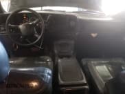 ✅ 2001 Chevrolet Silverado 2500HD • VIN: 1GCHK23121F152745 • Lot: 86510024. Wystawiony na Copart z przebiegiem 329 150 mil. Bezpłatny archiwum sprzedaży aukcyjnych z USA i szczegółowy raport historii pojazdu na DreamBid. Zdjęcie 8.