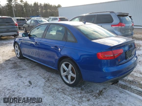 ✅ 2015 Audi S4 Premium Plus • VIN: WAUDGAFL7FA066078 • Лот: 41287745. Опубликован ранее на IAAI с пробегом 94 277 миль. Бесплатный доступ к архиву аукционных продаж из США и подробный отчёт об истории автомобиля на DreamBid. Изображение 3.