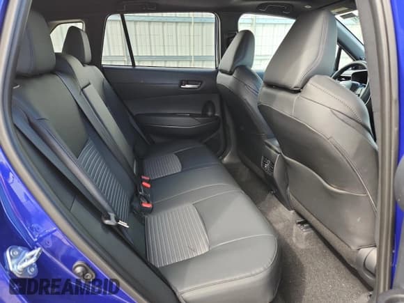 ✅ 2025 Toyota Corolla Cross Hybrid S • VIN: 7MUFBABG2SV086843 • Lot: 84629745. Wystawiony na Copart z przebiegiem 2 164 mil. Bezpłatny archiwum sprzedaży aukcyjnych z USA i szczegółowy raport historii pojazdu na DreamBid. Zdjęcie 11.