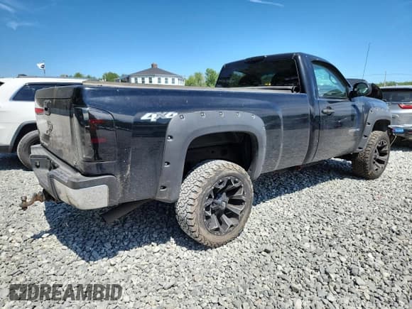 ✅ 2011 Chevrolet Silverado 2500HD LT • VIN: 1GC0KXCG9BF103767 • Lot: 62671765. Listed on Copart with 221,402 mi. Free auction sales archive from the USA and detailed vehicle history report at DreamBid. Image 3.