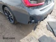 ✅ 2024 BMW 3 Series M340i xDrive • VIN: 3MW49FF00R8D98781 • Lot: 41647711. Wystawiony na IAAI z przebiegiem 8 662 mil. Bezpłatny archiwum sprzedaży aukcyjnych z USA i szczegółowy raport historii pojazdu na DreamBid. Zdjęcie 19.