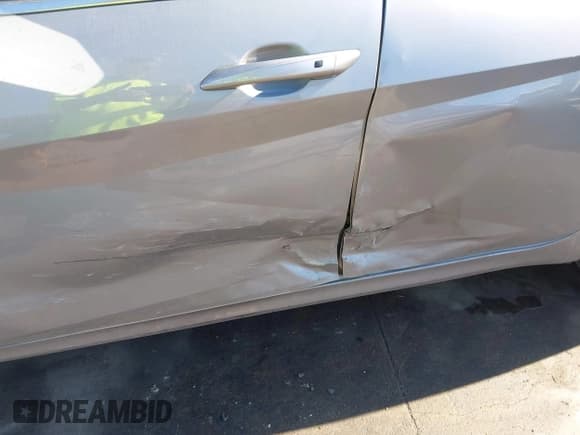 ✅ 2025 Hyundai Elantra SEL Convenience • VIN: KMHLS4DG2SU018819 • Лот: 43637520. Опубликован ранее на IAAI с пробегом 10 379 миль. Бесплатный доступ к архиву аукционных продаж из США и подробный отчёт об истории автомобиля на DreamBid. Изображение 6.