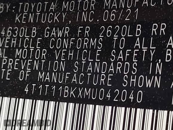 2021 Toyota Camry SE with VIN 4T1T11BKXMU042040, listed as a IAAI auction lot 42879951 with 35,130 mi miles and . Bid and sale history available at DreamBid. Image 9.