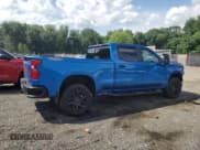 ✅ 2022 Chevrolet Silverado 1500 LT Trail Boss • VIN: 3GCUDFETXNG581439 • Lot: 61172525. Wystawiony na Copart z przebiegiem 56 687 mil. Bezpłatny archiwum sprzedaży aukcyjnych z USA i szczegółowy raport historii pojazdu na DreamBid. Zdjęcie 3.