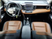 ✅ 2018 Toyota RAV4 Hybrid Limited • VIN: JTMDJREV2JD160303 • Lot: 92877515. Wystawiony na Copart z przebiegiem 90 960 mil. Bezpłatny archiwum sprzedaży aukcyjnych z USA i szczegółowy raport historii pojazdu na DreamBid. Zdjęcie 8.