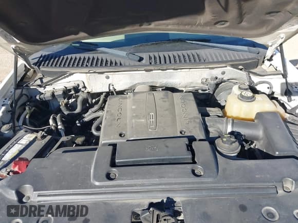 ✅ 2007 Lincoln Navigator • VIN: 5LMFL27527LJ20446 • Lot: 43723385. Listed on IAAI with 219,782 mi. Free auction sales archive from the USA and detailed vehicle history report at DreamBid. Image 10.