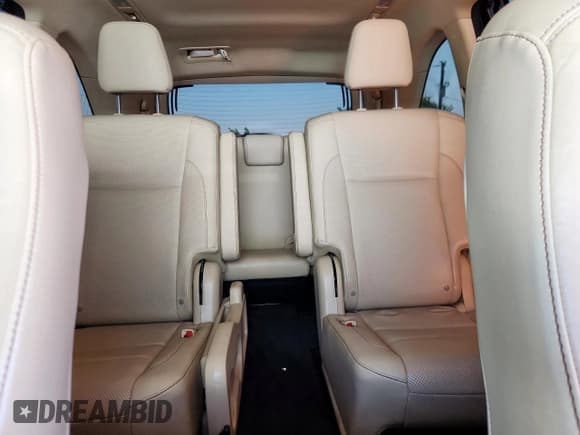 ✅ 2015 Toyota Highlander Limited • VIN: 5TDYKRFHXFS068858 • Lot: 57918845. Wystawiony na Copart z przebiegiem 178 573 mil. Bezpłatny archiwum sprzedaży aukcyjnych z USA i szczegółowy raport historii pojazdu na DreamBid. Zdjęcie 10.