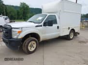 ✅ 2015 Ford F-250 XL • VIN: 1FDBF2B61FED21735 • Lot: 42514626. Wystawiony na IAAI z przebiegiem 326 021 mil. Bezpłatny archiwum sprzedaży aukcyjnych z USA i szczegółowy raport historii pojazdu na DreamBid. Zdjęcie 17.