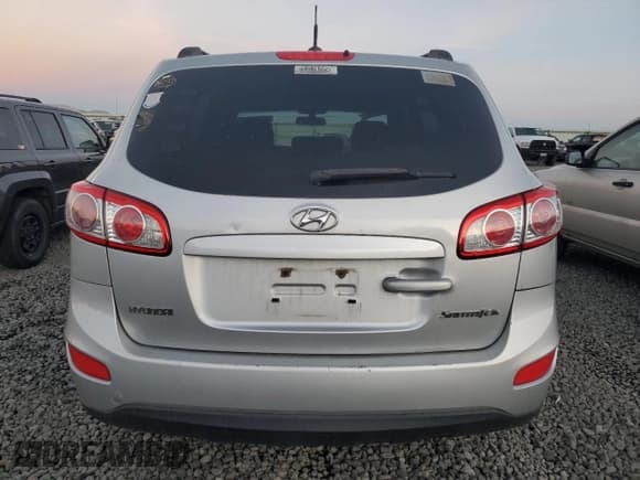 ✅ 2011 Hyundai Santa Fe GLS • VIN: 5XYZG3AB1BG013924 • Lot: 85591494. Listed on Copart with 185,852 mi. Free auction sales archive from the USA and detailed vehicle history report at DreamBid. Image 6.