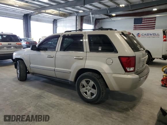 ✅ 2006 Jeep Grand Cherokee Limited • VIN: 1J4HR58286C361439 • Лот: 84836925. Опубликован ранее на Copart с пробегом 214 515 миль. Бесплатный доступ к архиву аукционных продаж из США и подробный отчёт об истории автомобиля на DreamBid. Изображение 2.