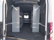 ✅ 2023 Ford Transit Cargo • VIN: 1FTBW3X85PKB46431 • Lot: 40953719. Wystawiony na IAAI z przebiegiem 17 997 mil. Bezpłatny archiwum sprzedaży aukcyjnych z USA i szczegółowy raport historii pojazdu na DreamBid. Zdjęcie 8.