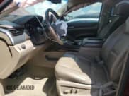 ✅ 2016 Chevrolet Suburban LT • VIN: 1GNSCHKCXGR274969 • Lot: 62906974. Wystawiony na Copart z przebiegiem 178 721 mil. Bezpłatny archiwum sprzedaży aukcyjnych z USA i szczegółowy raport historii pojazdu na DreamBid. Zdjęcie 7.