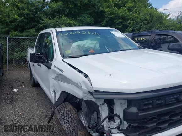 2022 Chevrolet Silverado 1500 Work Truck z VIN 1GCPDAEK8NZ537981, wystawiony jako IAAI lot #42692821 z przebiegiem 79 316 mil mil oraz . Historia ofert i sprzedaży dostępna na DreamBid. Obrazek 6.