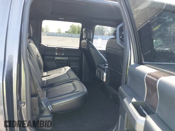 ✅ 2015 Ford F-150 XLT • VIN: 1FTEW1EGXFFC11809 • Lot: 42080725. Wystawiony na IAAI z przebiegiem 198 955 mil. Bezpłatny archiwum sprzedaży aukcyjnych z USA i szczegółowy raport historii pojazdu na DreamBid. Zdjęcie 8.