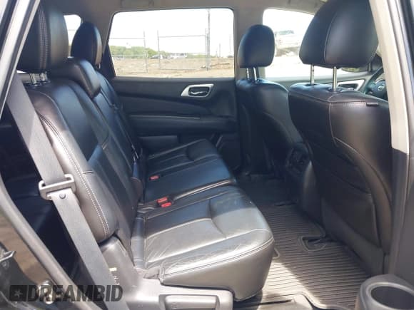 ✅ 2013 Nissan Pathfinder SL • VIN: 5N1AR2MM6DC605689 • Lot: 42605125. Listed on IAAI with 172,516 mi. Free auction sales archive from the USA and detailed vehicle history report at DreamBid. Image 8.