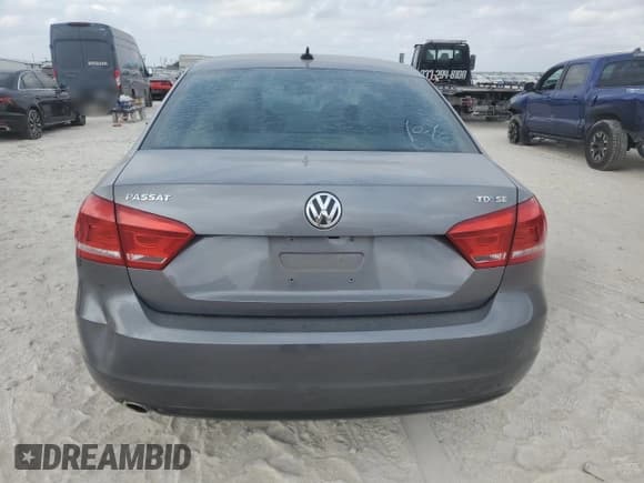 ✅ 2015 Volkswagen Passat SE • VIN: 1VWBV7A38FC058776 • Lot: 89557215. Listed on Copart with 90,294 mi. Free auction sales archive from the USA and detailed vehicle history report at DreamBid. Image 6.