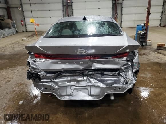 ✅ 2025 Hyundai Elantra SEL Convenience • VIN: KMHLS4DG0SU033755 • Лот: 86223525. Опубликован ранее на Copart с пробегом 5 209 миль. Бесплатный доступ к архиву аукционных продаж из США и подробный отчёт об истории автомобиля на DreamBid. Изображение 6.