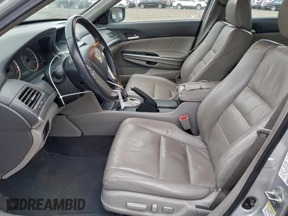 ✅ 2008 Honda Accord EX-L • VIN: 1HGCP26878A160661 • Лот: 94323695. Опубликован ранее на Copart с пробегом 301 478 миль. Бесплатный доступ к архиву аукционных продаж из США и подробный отчёт об истории автомобиля на DreamBid. Изображение 7.