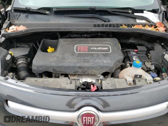 ✅ 2014 FIAT 500L Trekking • VIN: ZFBCFADH4EZ014393 • Lot: 72790814. Listed on Copart with 91,936 mi. Free auction sales archive from the USA and detailed vehicle history report at DreamBid. Image 11.