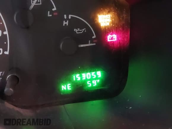 ✅ 2002 Ford Explorer XLT • VIN: 1FMZU73E62ZB66450 • Lot: 42409150. Wystawiony na IAAI z przebiegiem 153 059 mil. Bezpłatny archiwum sprzedaży aukcyjnych z USA i szczegółowy raport historii pojazdu na DreamBid. Zdjęcie 7.