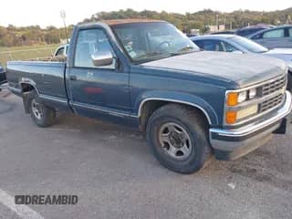 1988 Chevrolet Silverado 2500 с VIN 1GCFC24KXJZ127408, выставлен на аукционе IAAI как лот 43594740 с пробегом 197 981 миль миль и . История ставок и продаж доступна на DreamBid. Изображение 1.