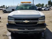 ✅ 2006 Chevrolet Silverado 1500 • VIN: 1GBHC29U16E253470 • Лот: 60060335. Опубликован ранее на Copart с пробегом 131 617 миль. Бесплатный доступ к архиву аукционных продаж из США и подробный отчёт об истории автомобиля на DreamBid. Изображение 5.