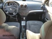 ✅ 2007 Chevrolet Aveo LS • VIN: KL1TD56607B129758 • Лот: 57066175. Опубликован ранее на Copart с пробегом 158 446 миль. Бесплатный доступ к архиву аукционных продаж из США и подробный отчёт об истории автомобиля на DreamBid. Изображение 8.