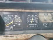 ✅ 1986 Ford Bronco Custom • VIN: 1FMEU15H7GLB19165 • Lot: 71802554. Wystawiony na Copart z przebiegiem 81 444 mil. Bezpłatny archiwum sprzedaży aukcyjnych z USA i szczegółowy raport historii pojazdu na DreamBid. Zdjęcie 9.