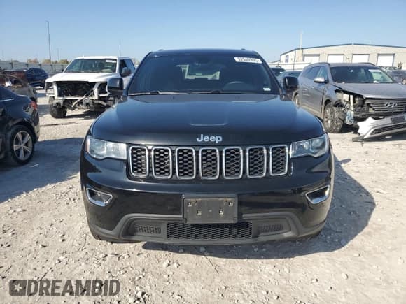 ✅ 2017 Jeep Grand Cherokee Laredo • VIN: 1C4RJFAG9HC864302 • Lot: 92949395. Listed on Copart with 157,611 mi. Free auction sales archive from the USA and detailed vehicle history report at DreamBid. Image 5.