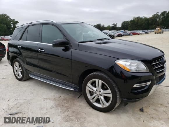 ✅ 2015 Mercedes-Benz M 350 • VIN: 4JGDA5HB5FA461663 • Lot: 68605292. Wystawiony na Copart z przebiegiem 104 816 mil. Bezpłatny archiwum sprzedaży aukcyjnych z USA i szczegółowy raport historii pojazdu na DreamBid. Zdjęcie 4.