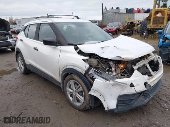 ✅ 2019 Nissan Kicks SR • VIN: 3N1CP5CU4KL501955 • Лот: 43470560. Опубликован ранее на IAAI с пробегом 131 082 миль. Бесплатный доступ к архиву аукционных продаж из США и подробный отчёт об истории автомобиля на DreamBid. Изображение 1.