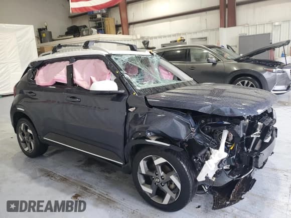 ✅ 2021 Hyundai Venue Denim • VIN: KMHRC8A31MU099072 • Lot: 45231985. Listed on Copart with 52,325 mi. Free auction sales archive from the USA and detailed vehicle history report at DreamBid. Image 4.