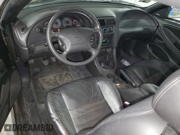 ✅ 2002 Ford Mustang GT Deluxe • VIN: 1FAFP42X72F114672 • Лот: 91348465. Опубликован ранее на Copart с пробегом Не указан. Бесплатный доступ к архиву аукционных продаж из США и подробный отчёт об истории автомобиля на DreamBid. Изображение 8.