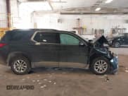✅ 2020 Chevrolet Traverse LT Cloth • VIN: 1GNEVGKW4LJ253765 • Lot: 43462133. Wystawiony na IAAI z przebiegiem 69 506 mil. Bezpłatny archiwum sprzedaży aukcyjnych z USA i szczegółowy raport historii pojazdu na DreamBid. Zdjęcie 13.