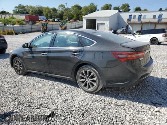 ✅ 2016 Toyota Avalon Limited • VIN: 4T1BK1EB2GU216871 • Лот: 81093945. Опубликован ранее на Copart с пробегом 107 071 миль. Бесплатный доступ к архиву аукционных продаж из США и подробный отчёт об истории автомобиля на DreamBid. Изображение 2.